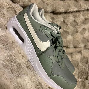 Nike Women's Air Max SC